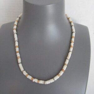 Vintage Hawaiian Surfer Puka Shell Bead Necklace Barrel Clasp 17 ” 1980's Boho
